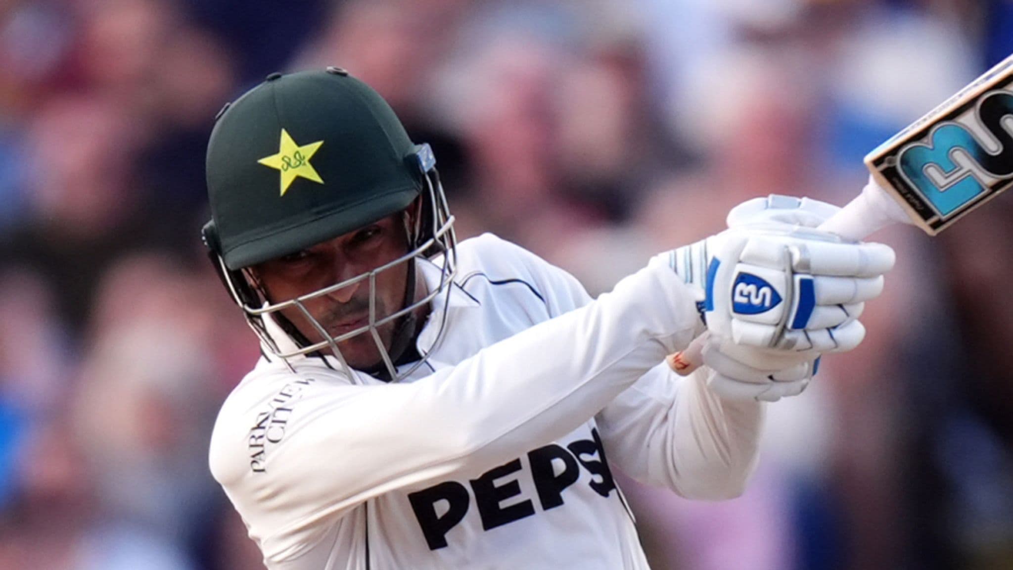 Razaullah equalled Tim Southee's record for most sixes on Test debut with nine