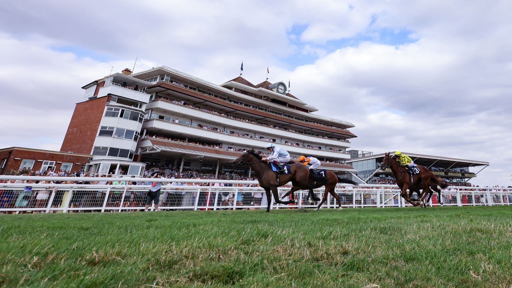 Newbury plays host to Friday's action