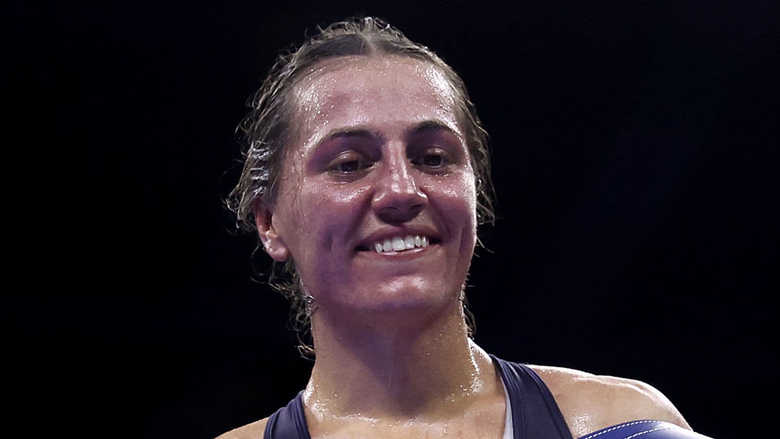 Ellie Scotney out of first featherweight world championship fight as she withdraws injured from Tiara Brown WBC title clash
