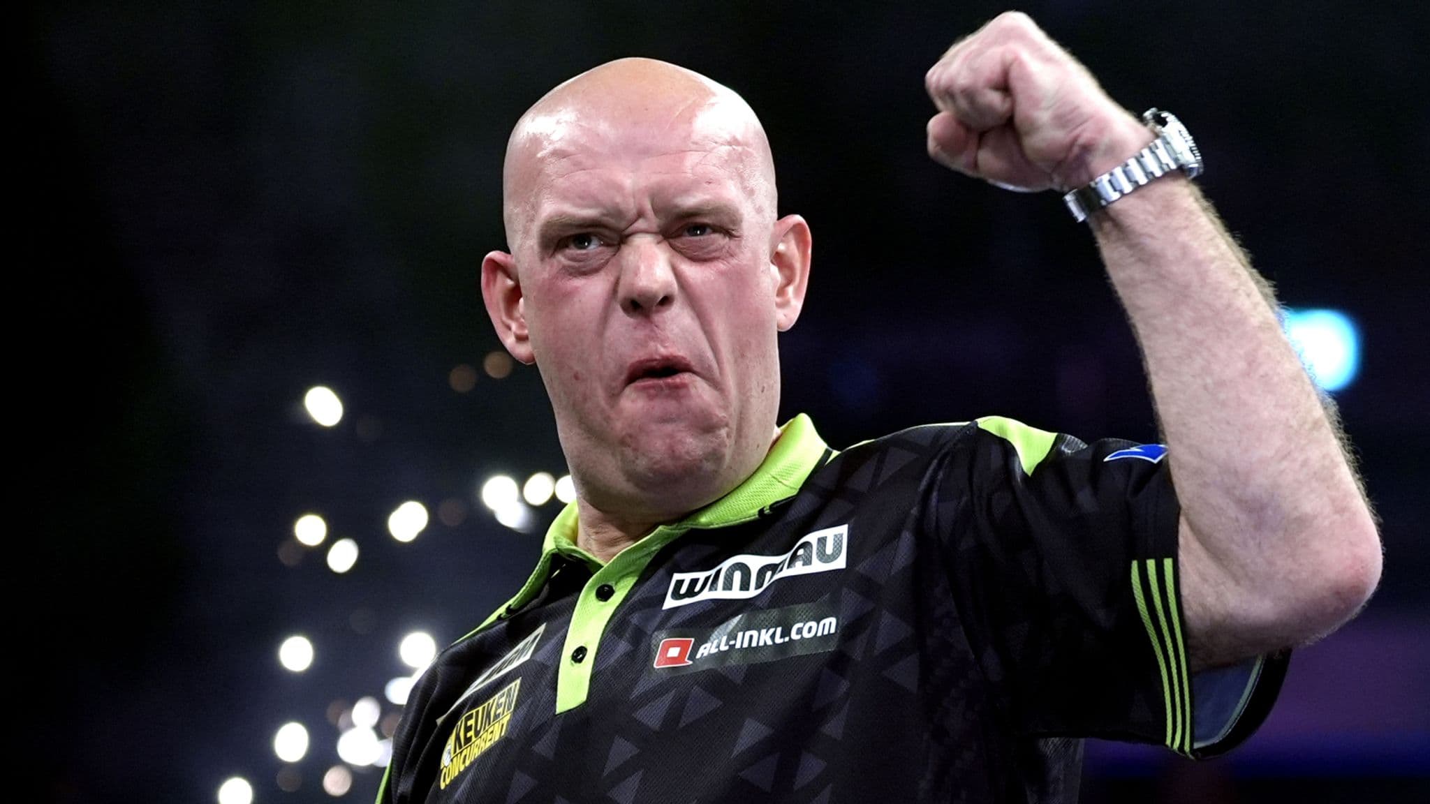 Michael van Gerwen will hope to rediscover his form at the Elten Safety Shoes Dutch Darts Championship