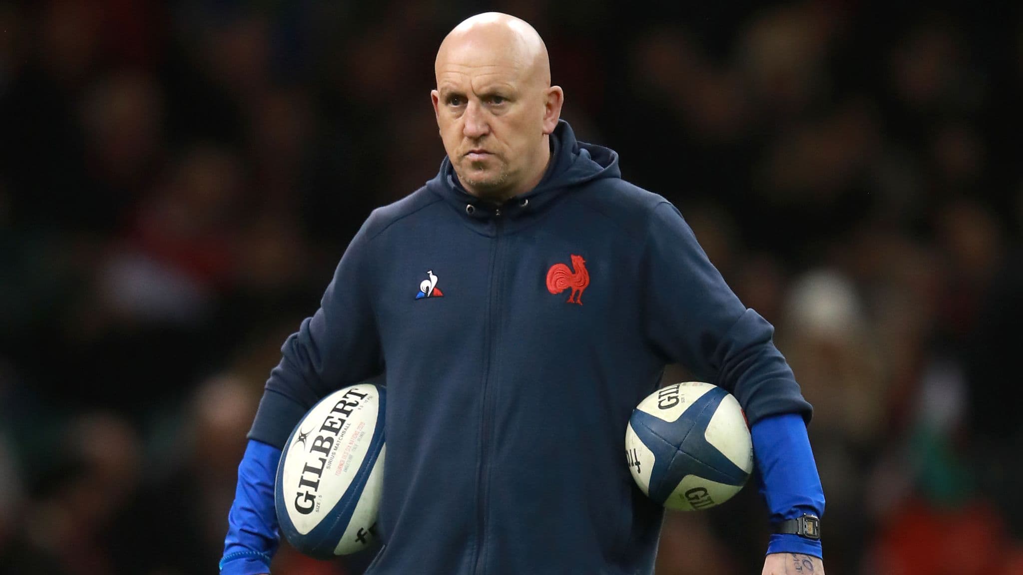 Shaun Edwards has signed a contract to become Argentina's next defence coach, ending any possibility of him linking up with Steve Borthwick's England