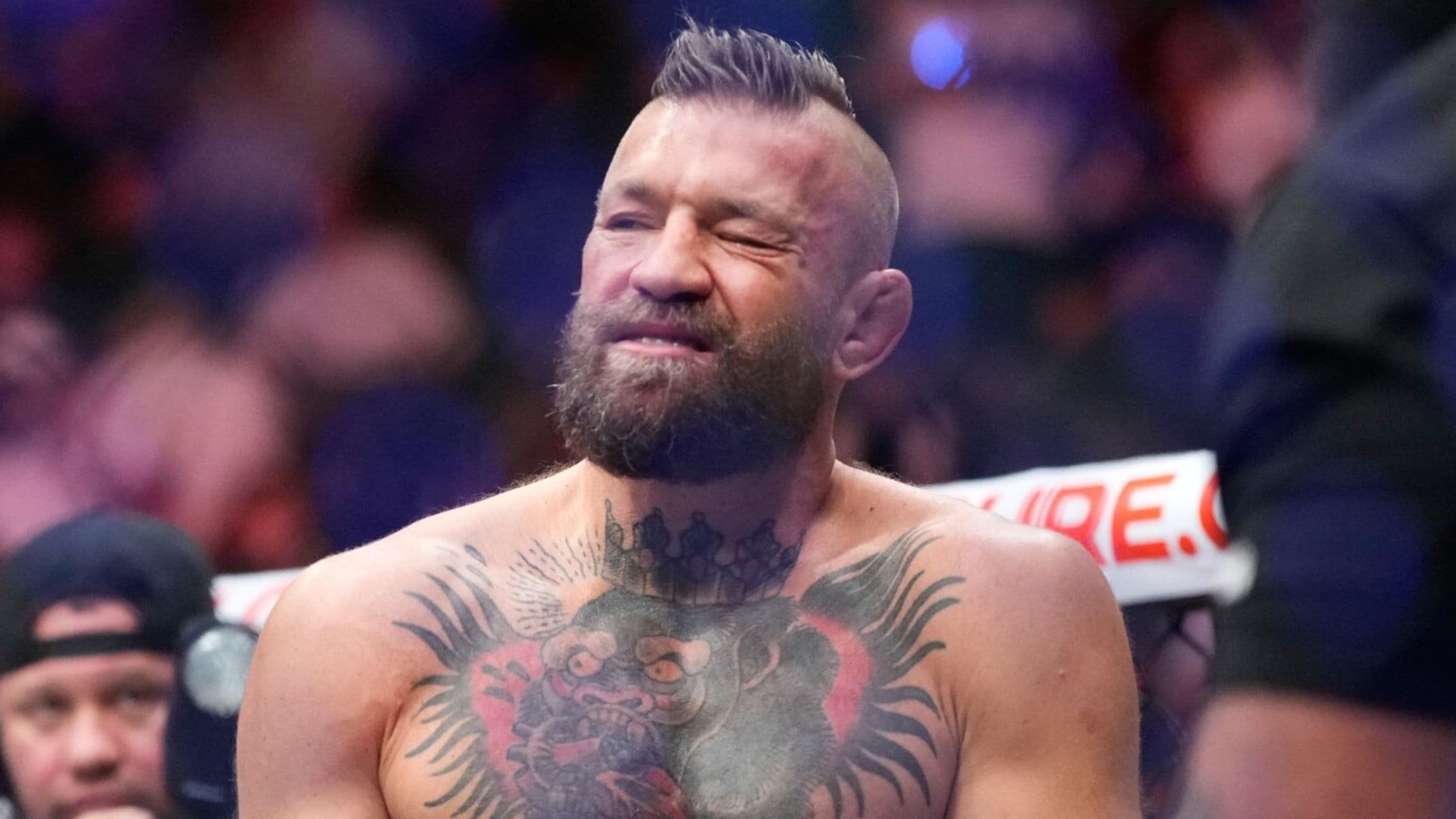 Conor McGregor will have surgery on his injured knee