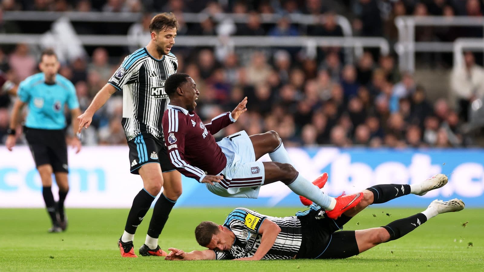 Sven Botman tackle: Howard Webb says nothing 'clearly wrong' with VAR decision to not send Newcastle defender off